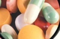 ЦМИ «Фармэксперт»: В 2011 году объем поставок привезенных из других стран лекарств в Россию составил 11,2 млрд долларов