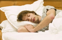Отсыпаясь на выходных, человек замедляет метаболизм