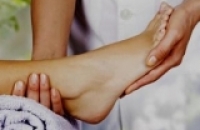 Рефлексология: древняя техника массажа ног может облегчить симптомы рака