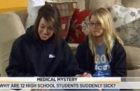Двенадцать американских школьниц поразило необъяснимое заболевание