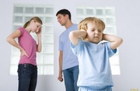 Строгое воспитание вредит детской психике, уверены канадские психологи