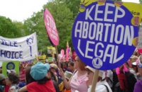 Международные организации призвали Госдуму прекратить борьбу с абортами