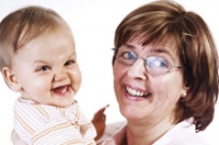 Исследователи узнали: лишний вес бабушек влияет на здоровье внуков