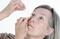 Обычные капли для глаз могут спровоцировать аллергическую реакцию