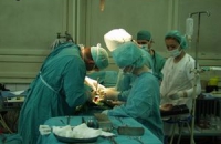 Французские хирурги выполнили полную пересадку лица
