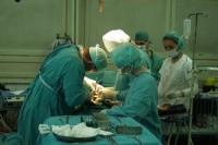 Французские хирурги выполнили полную пересадку лица Французские хирурги выполнили полную пересадку лица