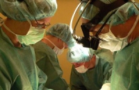 Уникальная операция сургутских кардиологов спасла жизнь новорожденному