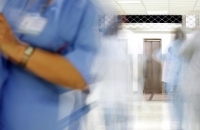 Эстонские медсестры массово уезжают из страны