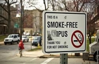 США: курить запретят не только в вузах, но и в студгородках