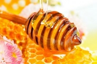 Китайская подделка: мед, лишенный пыльцы