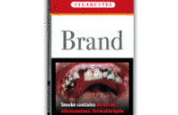 Пачки сигарет украсят фотографии легких и зубов курильщиков
